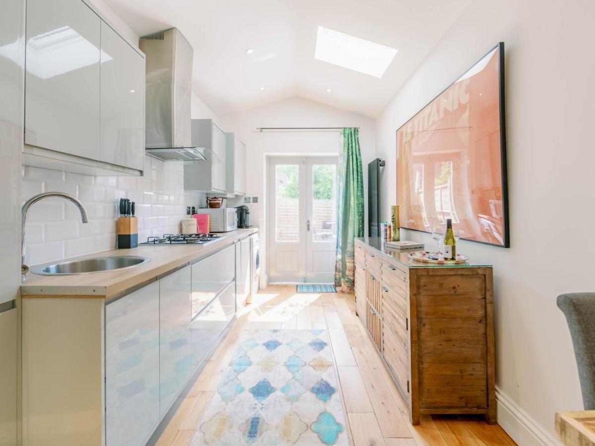 Pass The Keys Recently Renovated 1Br Flat With Private Garden In South London Apartment Exterior foto